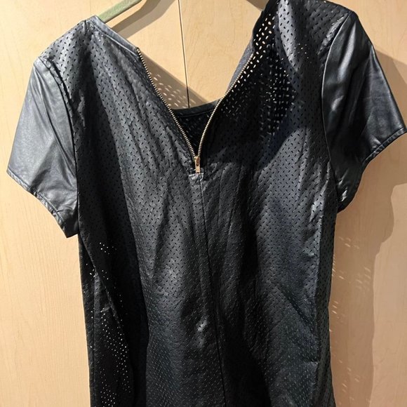 Black Pleather Faux Leather Top Sz S - Picture 6 of 7